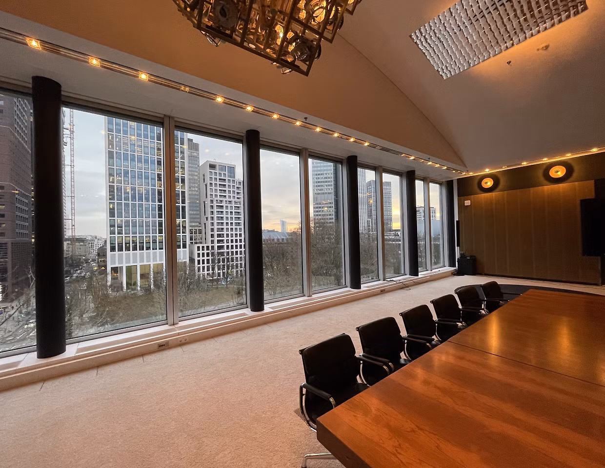 Düsseldorf (Asset Management)